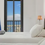 Puerto Banus Penthouse With Panoramic Sea Views Марбелья