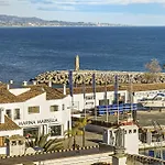 Puerto Banus Penthouse With Panoramic Sea Views Марбелья
