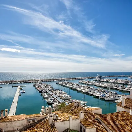 Puerto Banus Penthouse With Panoramic Sea Views アパート マルベーリャ