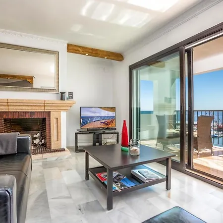 Puerto Banus Penthouse With Panoramic Sea Views *