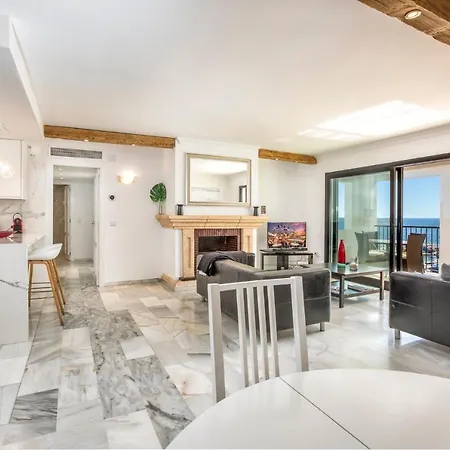 Puerto Banus Penthouse With Panoramic Sea Views Apartment