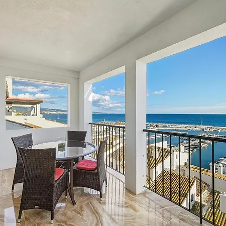 公寓 Puerto Banus Penthouse With Panoramic Sea Views 马尔韦利亚