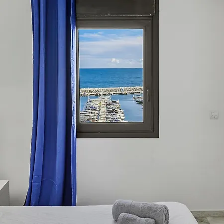 公寓 Puerto Banus Penthouse With Panoramic Sea Views 马尔韦利亚