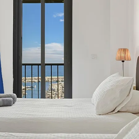 Puerto Banus Penthouse With Panoramic Sea Views 马尔韦利亚