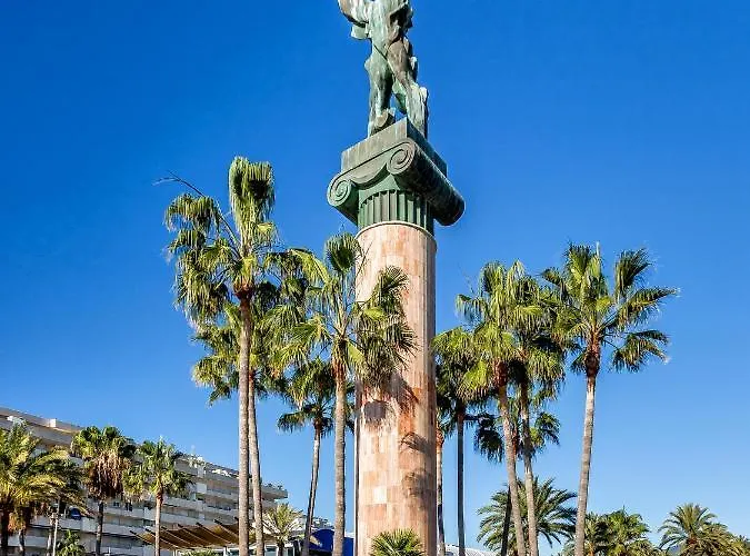 Puerto Banus Penthouse With Panoramic Sea Views