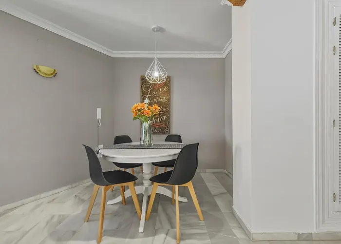 Puerto Banus Penthouse With Panoramic Sea Views *