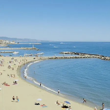 Puerto Banus Penthouse With Panoramic Sea Views דירה