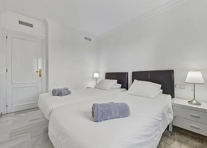 Puerto Banus Penthouse With Panoramic Sea Views Daire Marbella